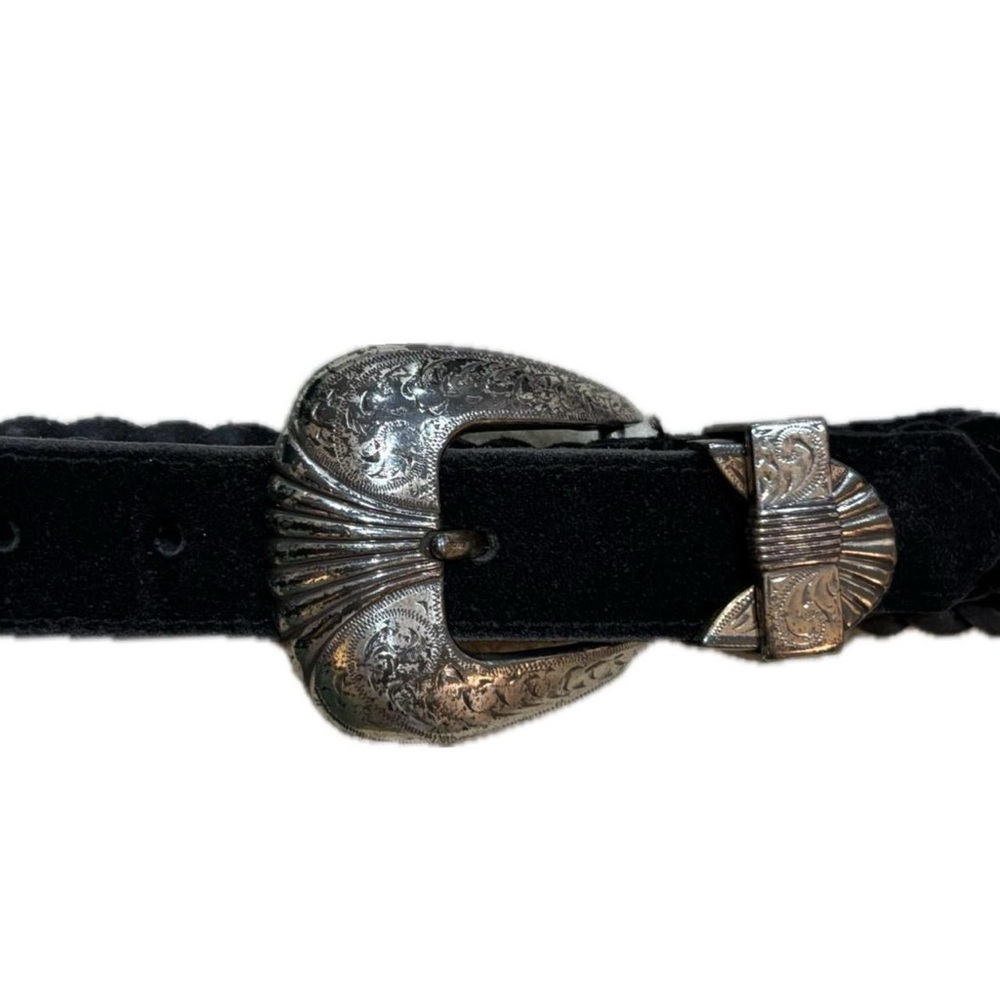 Beautiful leather belt with silver buckle